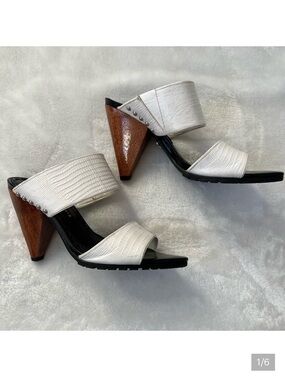Alice + Olivia White Black Textured Leather Two-Band Cone Heel wood Sandals
